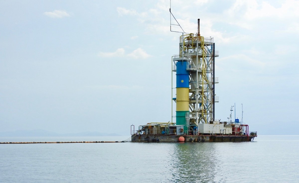 Methane extraction platform at Lake Kivu